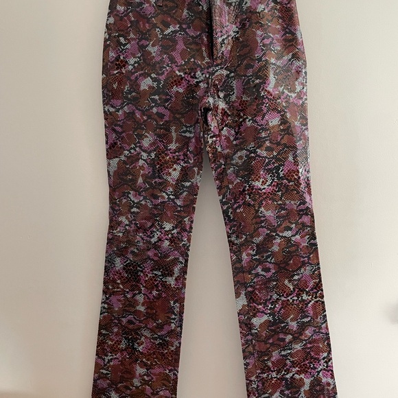 Sassy Vintage Snake Skin Pant - Picture 4 of 6